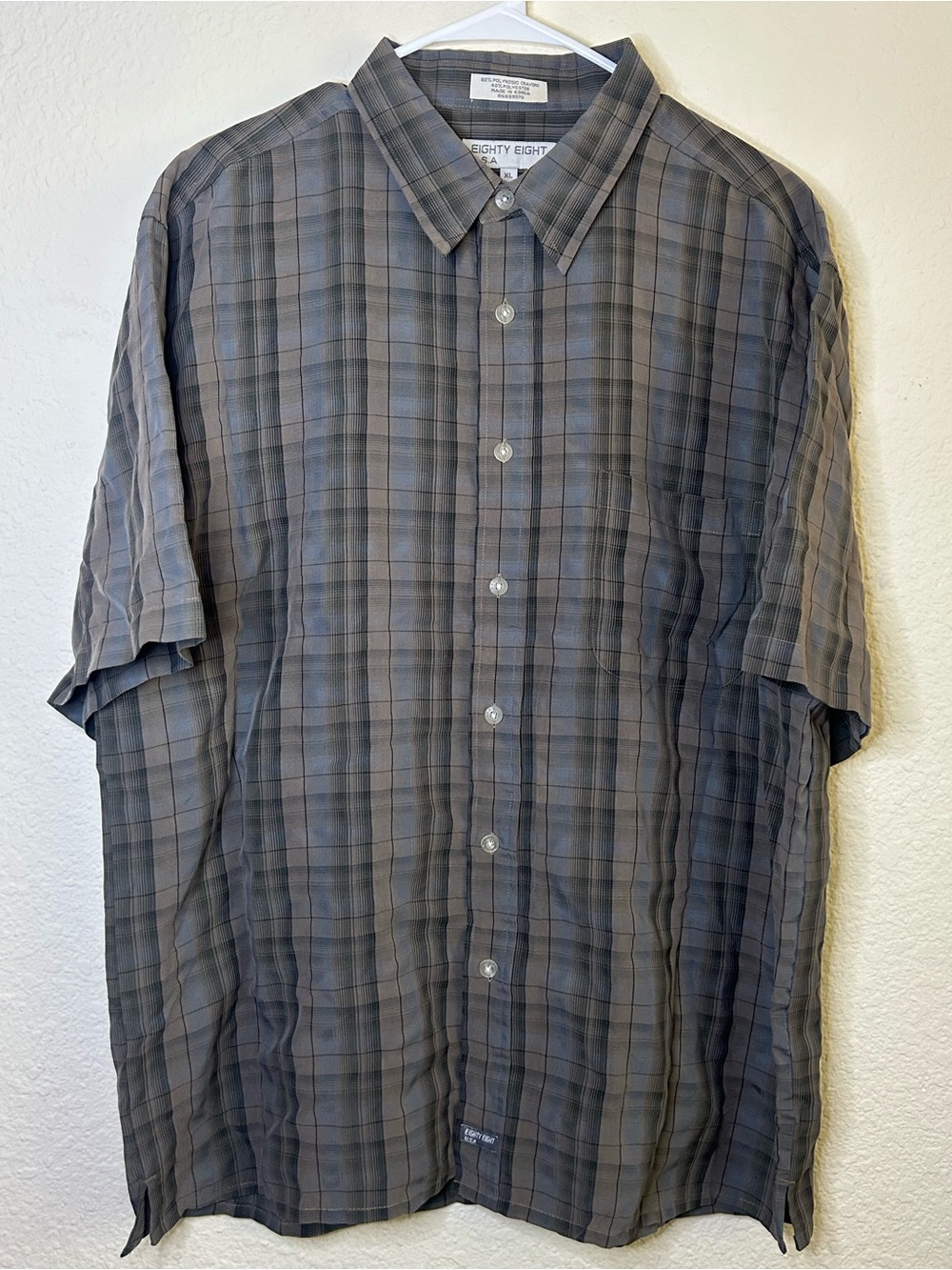 Eighty Eight Men's Short-Sleeve Gray Plaid Button-Up Shirt Casual Dinner Outing